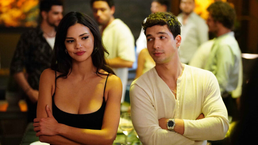 Eylül Lize Kandemir as Hülya in Başkalarının Hayatı Turkish drama